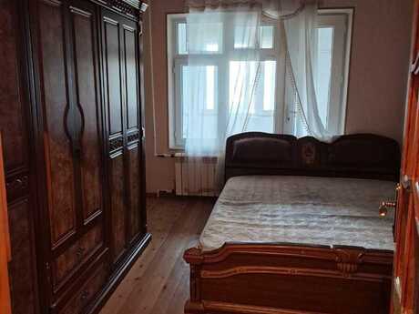 8-ci mikrorayonda 2 otaqlı köhnə tikili mənzil satılır, 65 m², 180 000 AZN, şəkil 5 / 12
