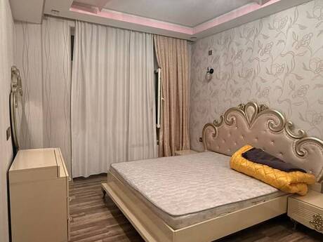 8-ci mikrorayonda 3 otaqlı yeni tikili mənzil kirayə verilir, 97 m², 800 AZN/ay, şəkil 2 / 7