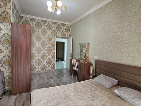 Сдаётся 2-комнатная квартира в новостройке, İnşaatçılar, 77 м², 800 AZN/мес, фото 3 / 11
