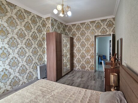 Сдаётся 2-комнатная квартира в новостройке, İnşaatçılar, 77 м², 800 AZN/мес, фото 2 / 11