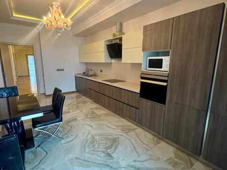 3-room new-build apartment for rent in Park Azure, 198 m², 2 499 AZN/mo, photo 3 / 12