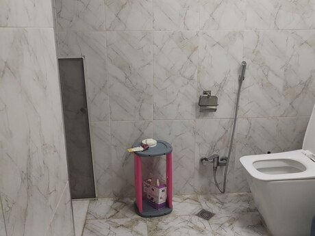 Продаётся 3-комнатная квартира в старом фонде, 7-ci mikrorayon, 75 м², 225 000 AZN, фото 3 / 12