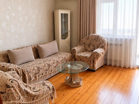 2 otaq · 60 m² · 16/18 mərtəbə, Memar Əcəmi