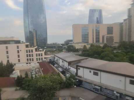 Xətaidə 2 otaqlı köhnə tikili mənzil kirayə verilir, 70 m², 800 AZN/ay, şəkil 4 / 9
