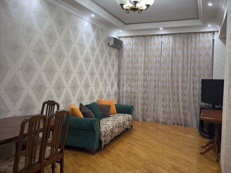 20 Yanvarda 2 otaqlı yeni tikili mənzil kirayə verilir, 80 m², 750 AZN/ay, şəkil 2 / 7
