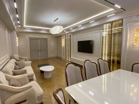 4-room new-build apartment for sale in 28 May, 233 m², 880 000 AZN, photo 3 / 12