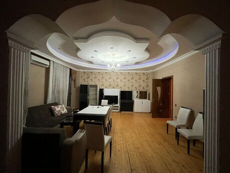 3 otaqlı mənzil, 127 m², İnşaatçılar, 1 000 AZN