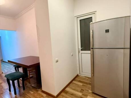 3-room old-build apartment for rent in 28 May, 100 m², 800 AZN/mo, photo 4 / 12