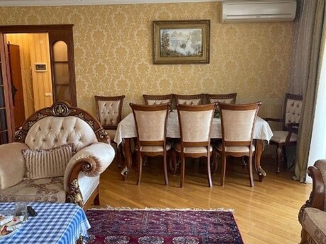 Yasamalda 5 otaqlı köhnə tikili mənzil satılır, 127 m², 325 000 AZN, şəkil 3 / 12