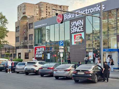 2 otaq · 85 m² · 13/17 mərtəbə, İnşaatçılar
