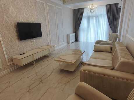 Сдаётся 2-комнатная квартира в новостройке, İçəri Şəhər, 100 м², 1 800 AZN/мес, фото 3 / 12