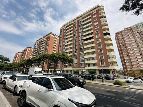 Elan №6526346 - Bakı, Nəsimi r., 3 otaqlı, 140 m², 2/15 mərtəbə