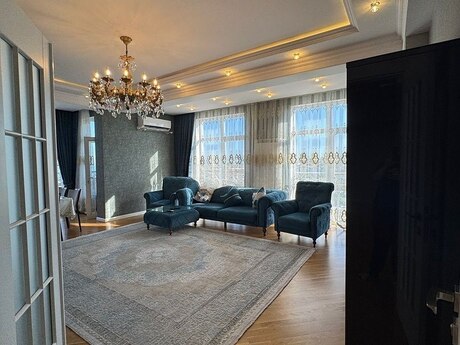 Объявление №6526396 - Баку, Сабаильский р., 3-комн., 135 м², 18/19 этаж