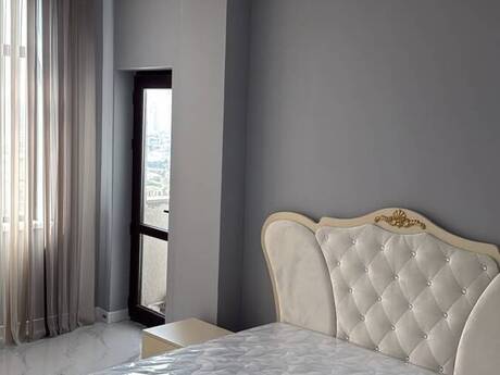 2-room new-build apartment for rent in Neftçilər, 85 m², 800 AZN/mo, photo 3 / 4