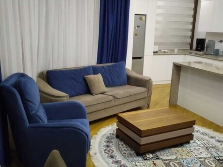 3-room apartment, 140 m², Şah İsmayıl Xətai, 1 200 AZN