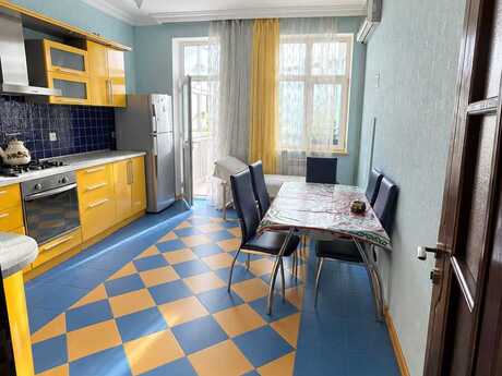 3-room new-build apartment for rent in İnşaatçılar, 100 m², 1 100 AZN/mo, photo 5 / 7