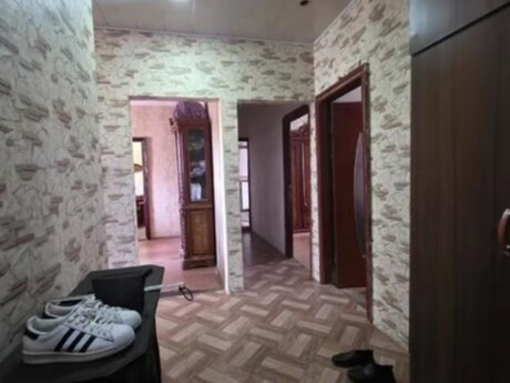 Yeni Yasamalda 5 otaqlı köhnə tikili mənzil satılır, 100 m², 195 000 AZN, şəkil 2 / 12