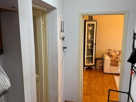 Продаётся 3-комнатная квартира в старом фонде, Neftçilər, 61 м², 164 000 AZN, фото 3 / 10