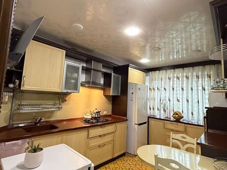 Продаётся 4-комнатная квартира в старом фонде, Elmlər Akademiyası, 120 м², 385 000 AZN, фото 5 / 8