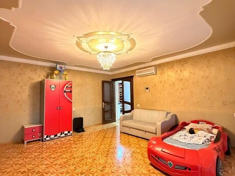 Продаётся 4-комнатная квартира в старом фонде, Elmlər Akademiyası, 120 м², 385 000 AZN, фото 2 / 8