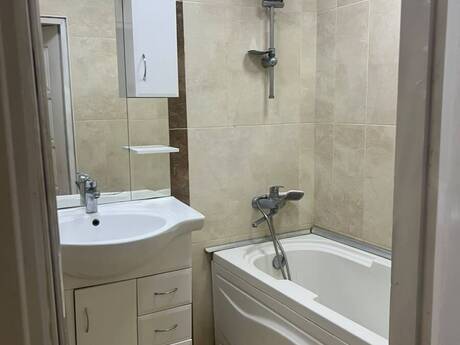 İnşaatçılarda 2 otaqlı köhnə tikili mənzil kirayə verilir, 60 m², 700 AZN/ay, şəkil 5 / 11