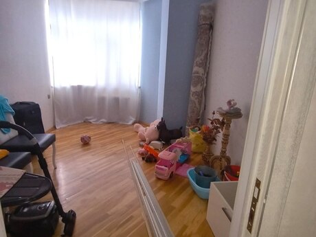 Сдаётся 3-комнатная квартира в новостройке, Həzi Aslanov, 100 м², 800 AZN/мес, фото 2 / 12