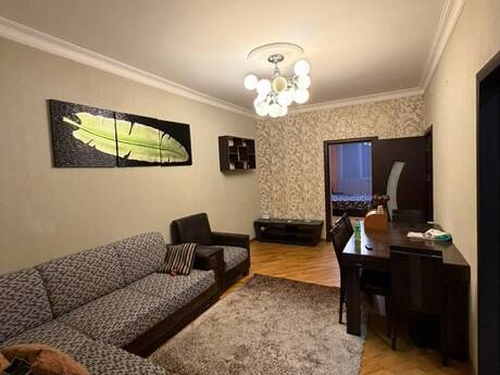 3 otaq · 70 m² · 3/5 mərtəbə, Memar Əcəmi
