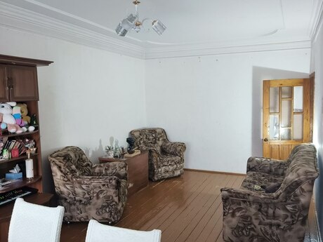 3-room old-build apartment for sale in Biləcəri, 79 m², 154 000 AZN, photo 2 / 12