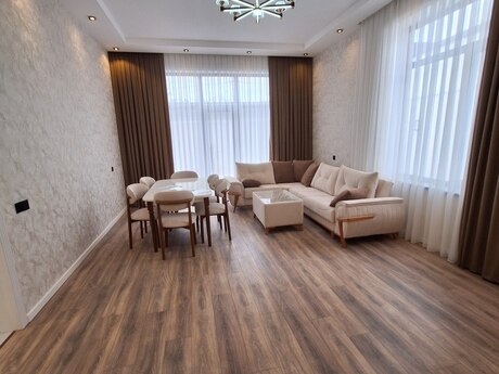 Mərdəkanda 4 otaqlı həyət evi satılır, 160 m², 310 000 AZN, şəkil 2 / 12