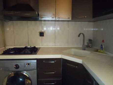 Nəriman Nərimanovda 3 otaqlı köhnə tikili mənzil kirayə verilir, 125 m², 120 AZN/ay, şəkil 3 / 8