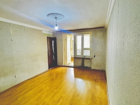 Elan №6526909 - Bakı, Yasamal r., 3 otaqlı, 55 m², 2/5 mərtəbə