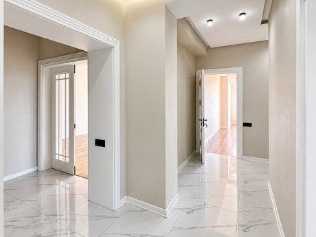 İnşaatçılarda 3 otaqlı yeni tikili mənzil satılır, 120 m², 360 000 AZN, şəkil 3 / 11