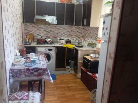 28 Mayda 2 otaqlı köhnə tikili mənzil satılır, 48 m², 170 000 AZN, şəkil 4 / 11