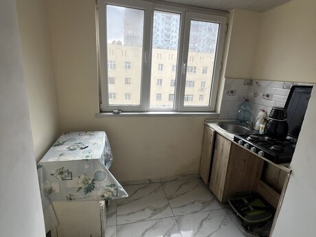 Qara Qarayevdə 2 otaqlı köhnə tikili mənzil satılır, 40 m², 125 000 AZN, şəkil 5 / 12