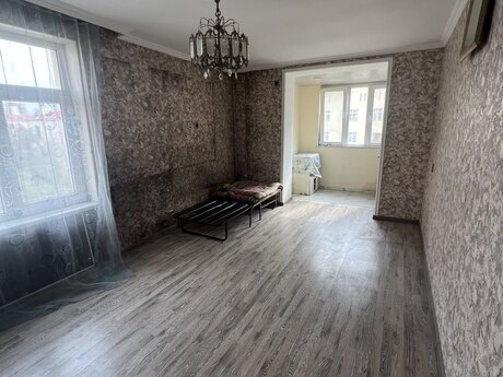 Qara Qarayevdə 2 otaqlı köhnə tikili mənzil satılır, 40 m², 125 000 AZN, şəkil 2 / 12
