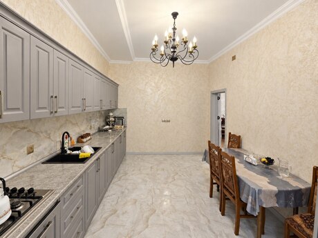 Binədə 5 otaqlı həyət evi satılır, 180 m², 219 000 AZN, şəkil 4 / 12
