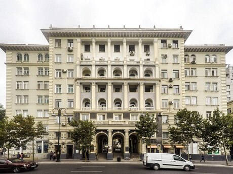 Elan №6527083 - Bakı, İçəri Şəhər m., 3 otaqlı, 85 m², 3/6 mərtəbə