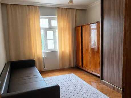 Yeni Günəşlidə 5 otaqlı köhnə tikili mənzil satılır, 125 m², 227 000 AZN, şəkil 5 / 12