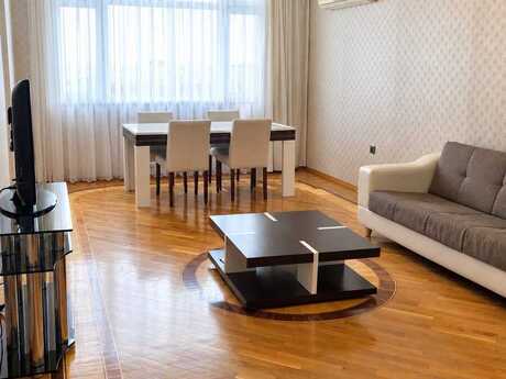 3 otaq · 105 m² · 4/10 mərtəbə, Nizami