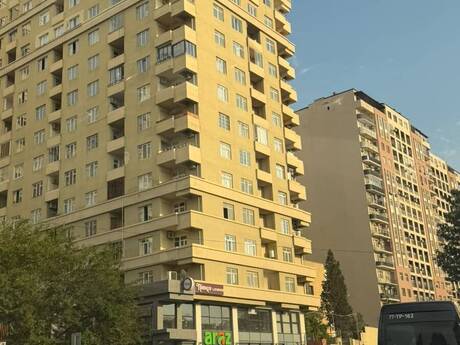 3 otaq · 135 m²