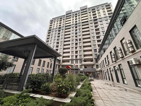 28 Mayda 3 otaqlı yeni tikili mənzil satılır, 101 m², 339 000 AZN, şəkil 3 / 9