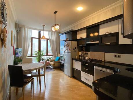 3-room new-build apartment for sale in 8 Noyabr, 125 m², 395 000 AZN, photo 3 / 12
