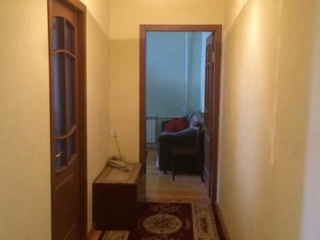 Azadlıq Prospektidə 1 otaqlı köhnə tikili mənzil kirayə verilir, 60 m², 600 AZN/ay, şəkil 3 / 12