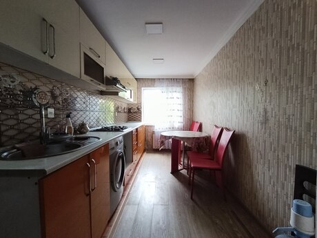 Azadlıq Prospektidə 3 otaqlı köhnə tikili mənzil kirayə verilir, 75 m², 600 AZN/ay, şəkil 5 / 10