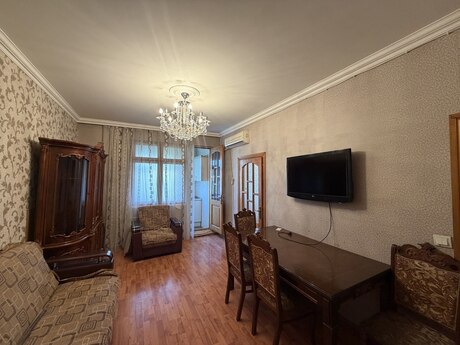 2 otaq · 50 m² · 5/5 mərtəbə, Azadlıq Prospekti