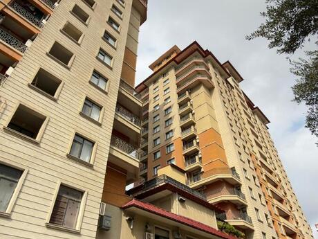 Продаётся 2-комнатная квартира в новостройке, Qara Qarayev, 108 м², 280 000 AZN, фото 2 / 12