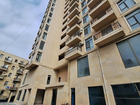 Həzi Aslanovda 4 otaqlı yeni tikili mənzil satılır, 179 m², 429 600 AZN, şəkil 2 / 12
