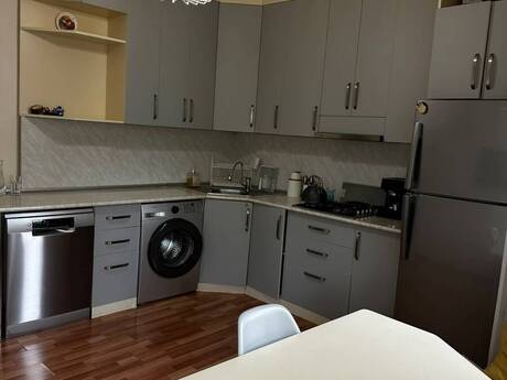 2-room new-build apartment for sale in Həzi Aslanov, 75 m², 186 000 AZN, photo 4 / 12