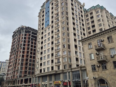 Nəriman Nərimanovda 2 otaqlı yeni tikili mənzil satılır, 84,3 m², 265 000 AZN, şəkil 2 / 6
