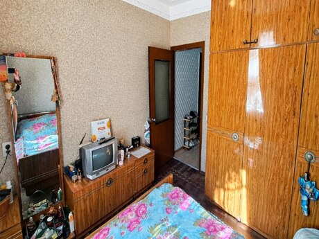 Продаётся 4-комнатная квартира в старом фонде, Əhmədli, 90 м², 240 000 AZN, фото 4 / 10